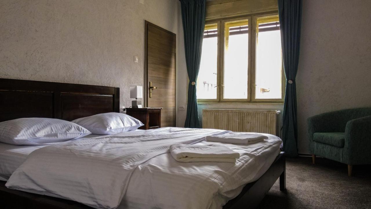 Pensiunea Alunul Remeţi Exteriér fotografie