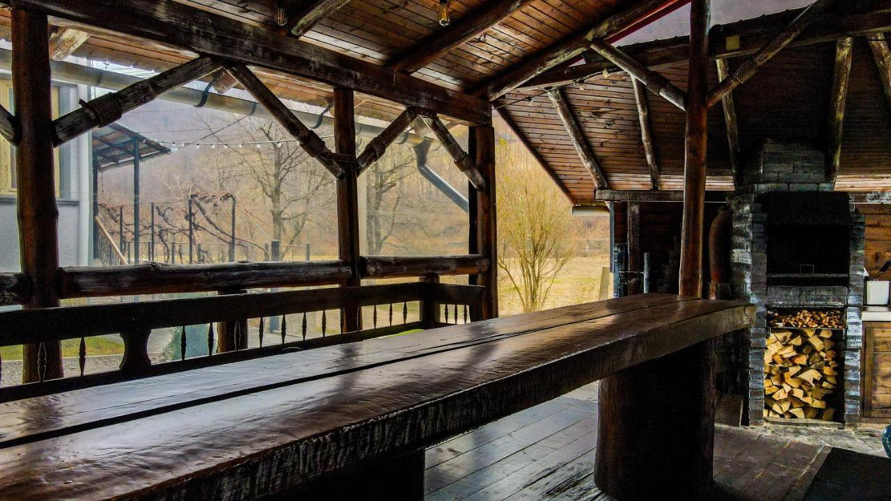 Pensiunea Alunul Remeţi Exteriér fotografie